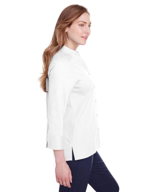 Devon & Jones Ladies' Crown Collection™ Stretch Broadcloth 3/4 Sleeve Blouse